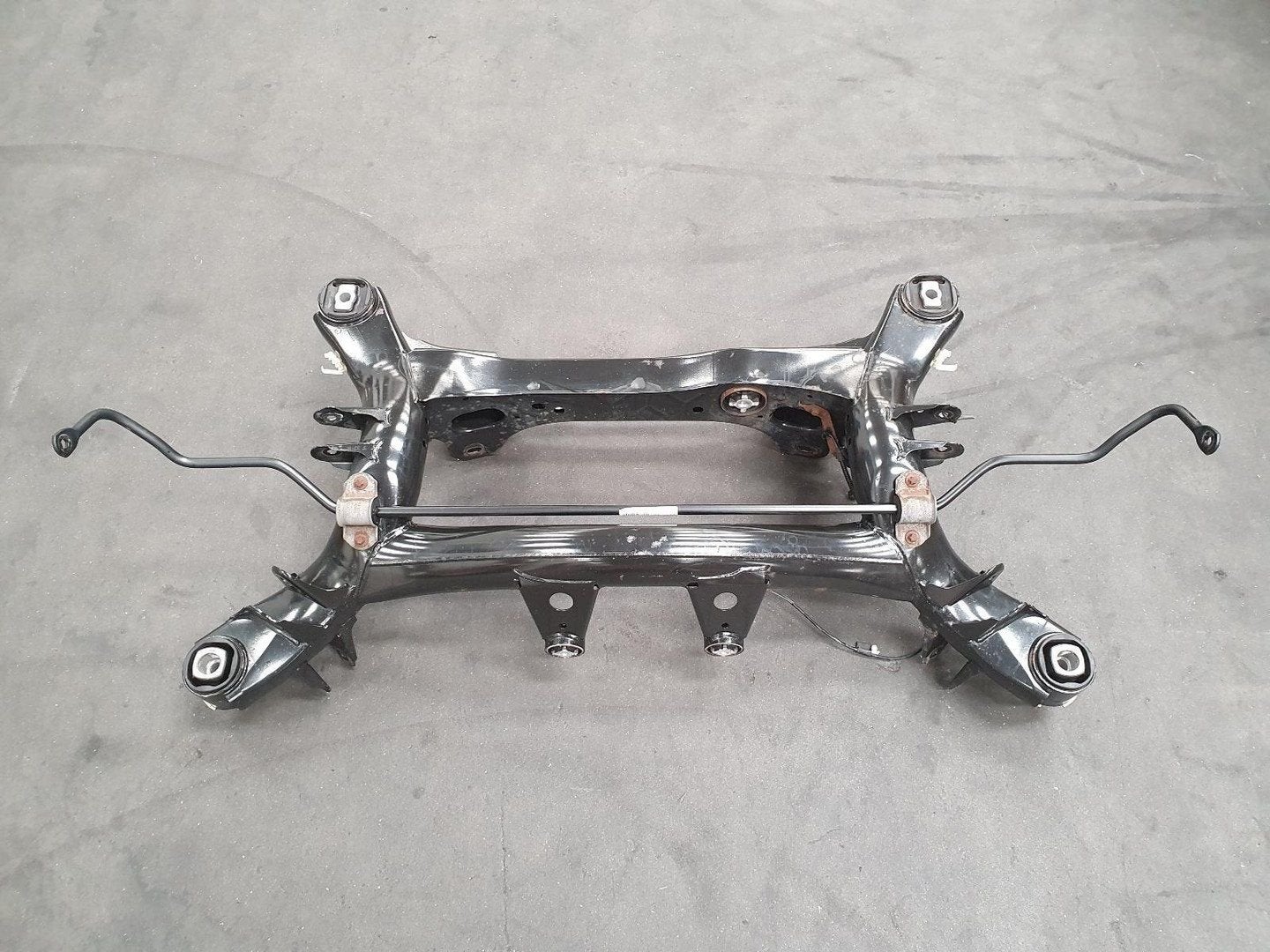 BMW 3 SERIES F31LCI 318D Corp L. Exec SUBFRAME ACHTER 333167, Ophalen of Verzenden, Gebruikt, ARN erkend