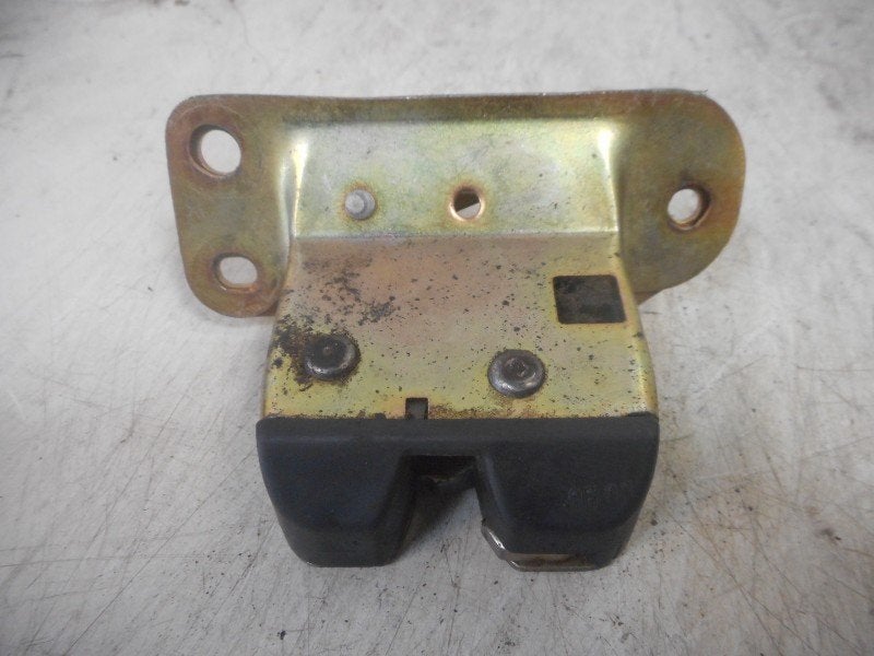 DIVERS VEROUILLAGE Volvo V40 (VW) (01-1995/06-2004), Autos : Pièces & Accessoires, Info@volvocars.com, Volvo Car Germany GmbH