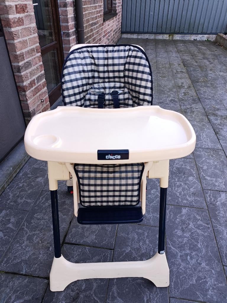 Een eetstoel van Chicco, Kinderen en Baby's, Ophalen, Gebruikt, Overige typen, Gordel(s)