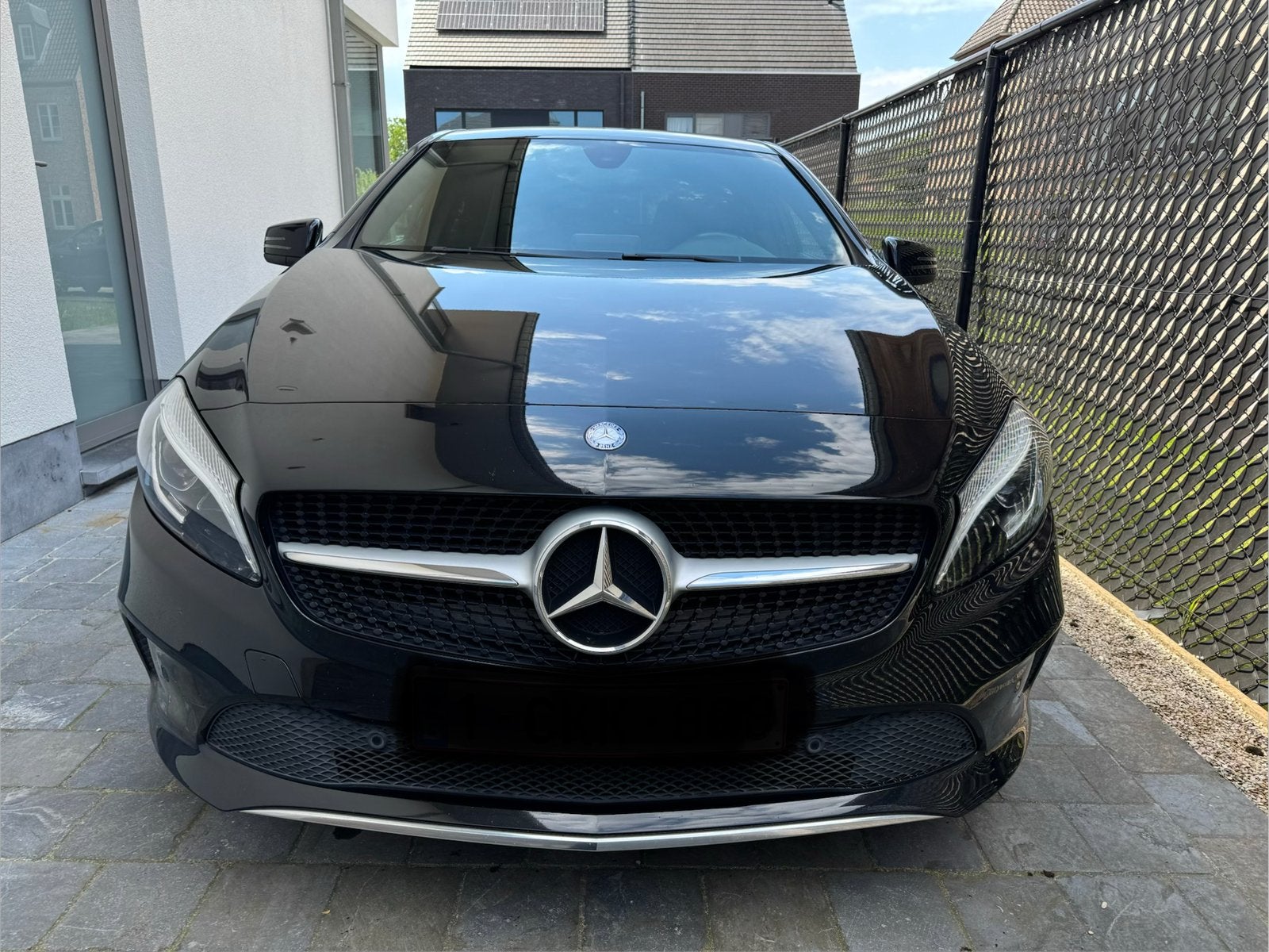 Mercedes A-Klasse A180 – 2017 – 143.808 km, Auto's, Mercedes-Benz, Voorwielaandrijving, Leder en Stof, Zwart, Diesel
