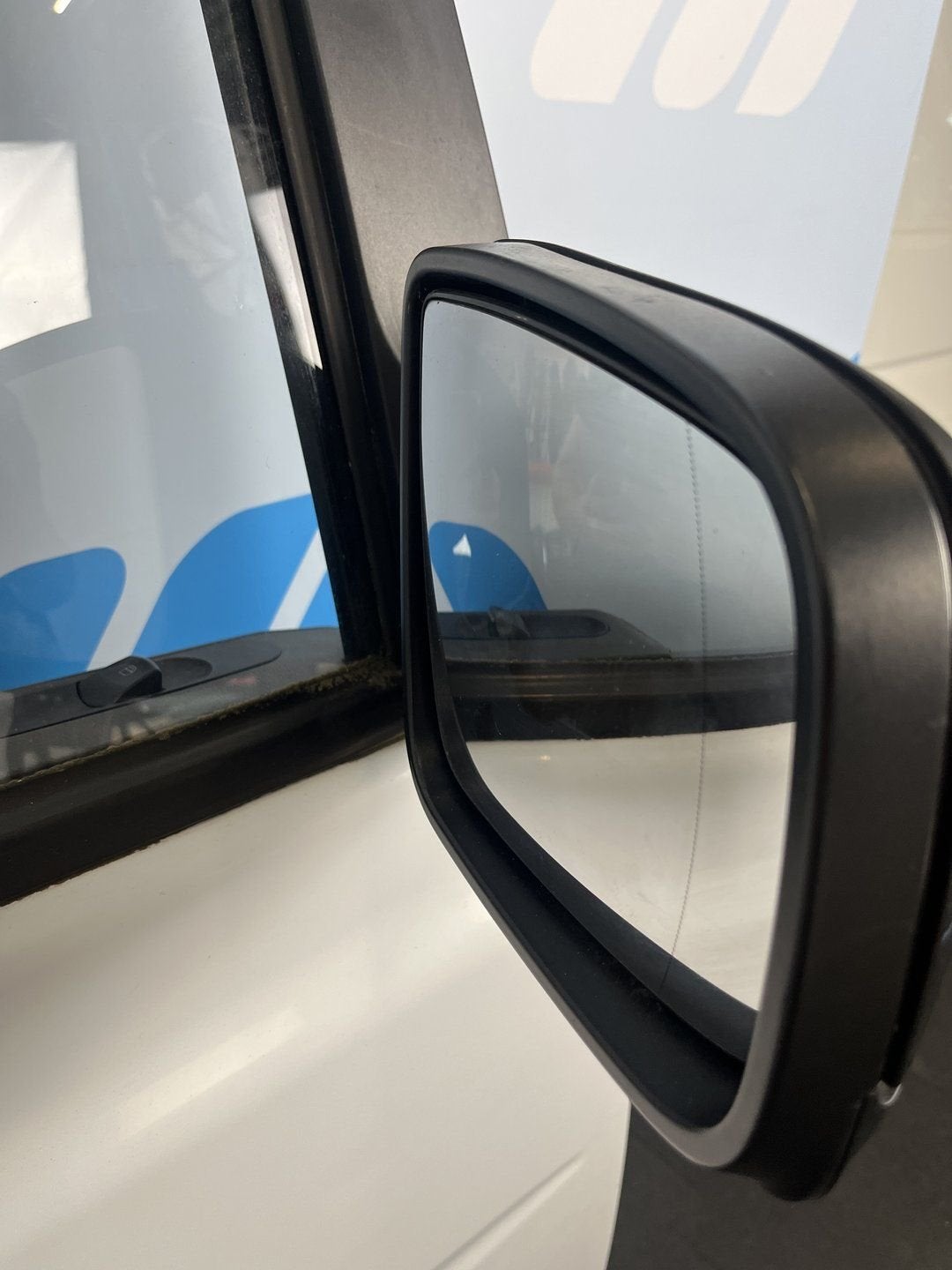 Voorportier rechts Mercedes Vito W639 wit A6397201105, Auto-onderdelen, Gebruikt, -, Deur, -