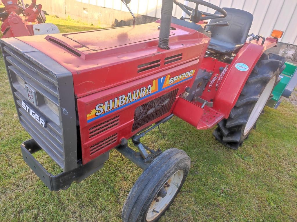 Mini tractor, Enlèvement