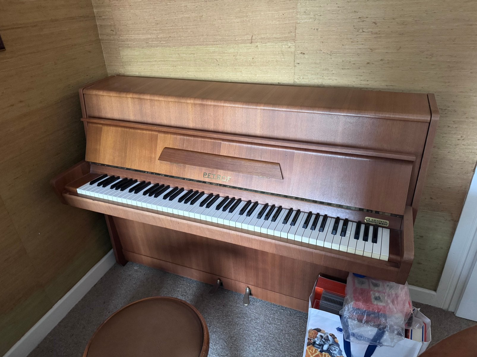 Piano droit Petrof, Musique & Instruments, Enlèvement, Piano