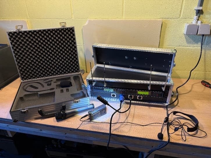 Kit double Sennheiser EW100, Musique & Instruments, Microphones, Enlèvement ou Envoi, Comme neuf, Micro chant, Sans fil
