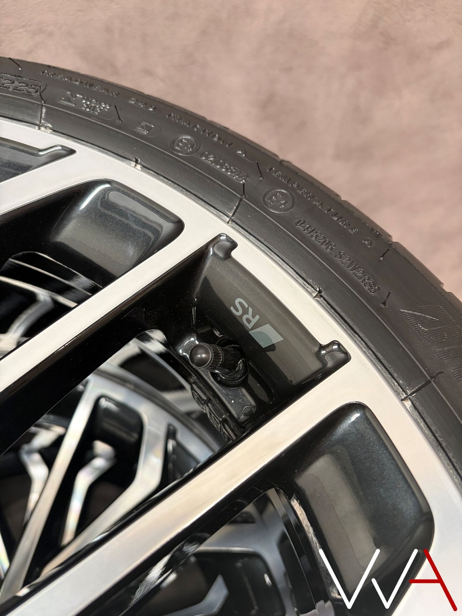 19'' Audi A3 S3 8Y Multispaak NIEUW Bridgestone velgen, Neuf, Pneus et Jantes, Véhicule de tourisme, Pneus été