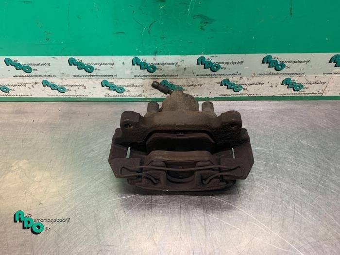 Etrier de frein (pince) avant gauche d'un Volkswagen Caddy (, Volkswagen, -, 3 mois de garantie, Utilisé