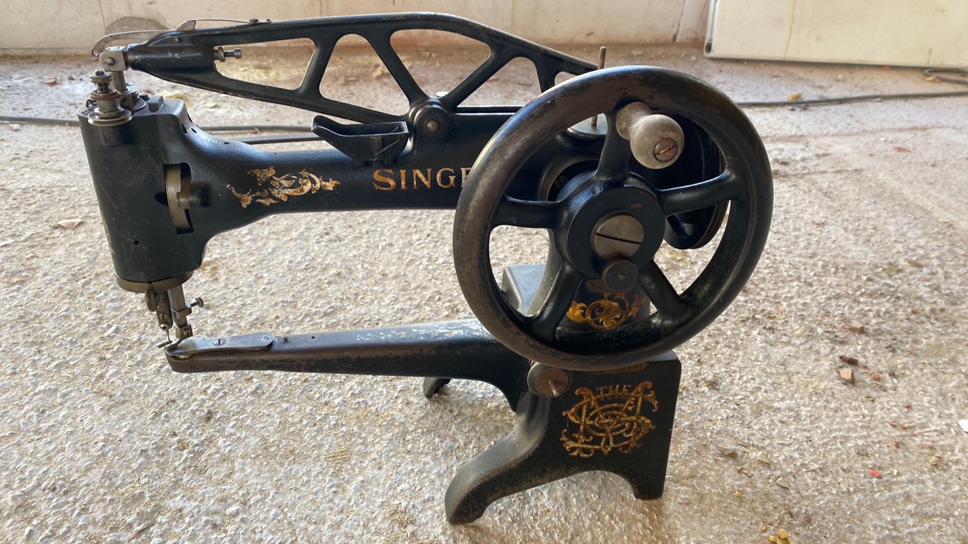 Machine à coudre en cuir Singer, Antiquités & Art, Enlèvement