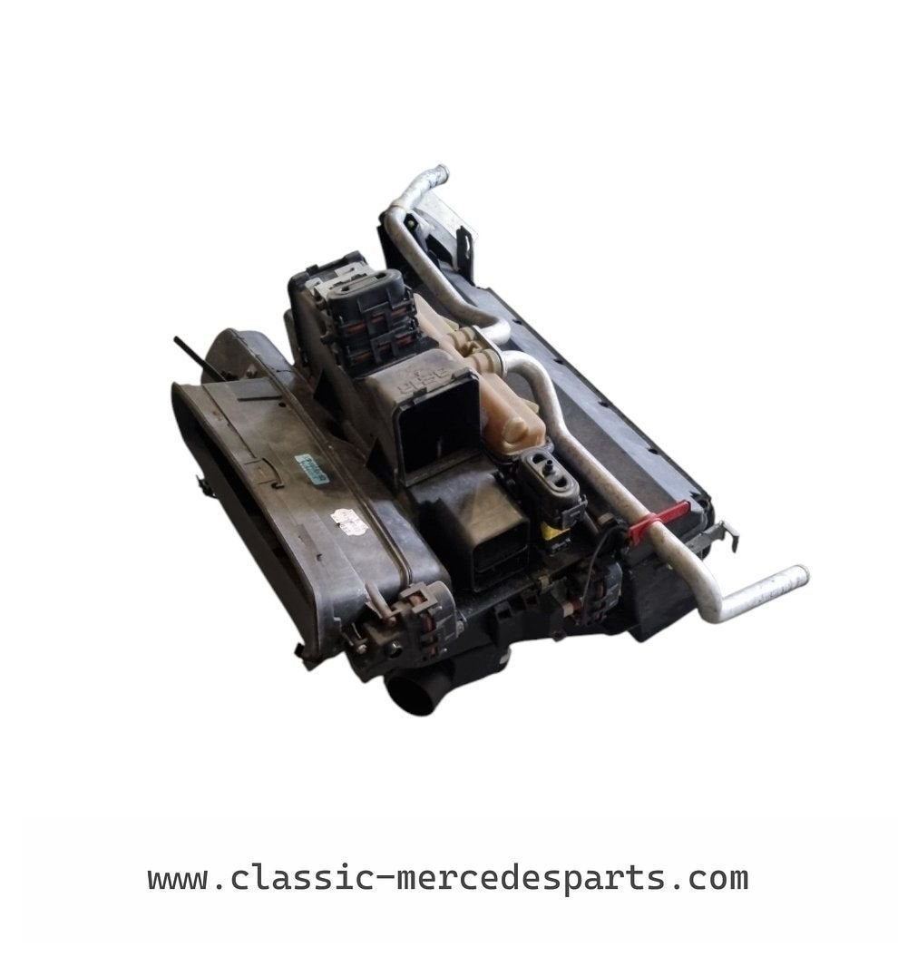 Kachelradiator / kachelhuis Mercedes w107 w108 w109 w110 w11, -, Utilisé, -, -