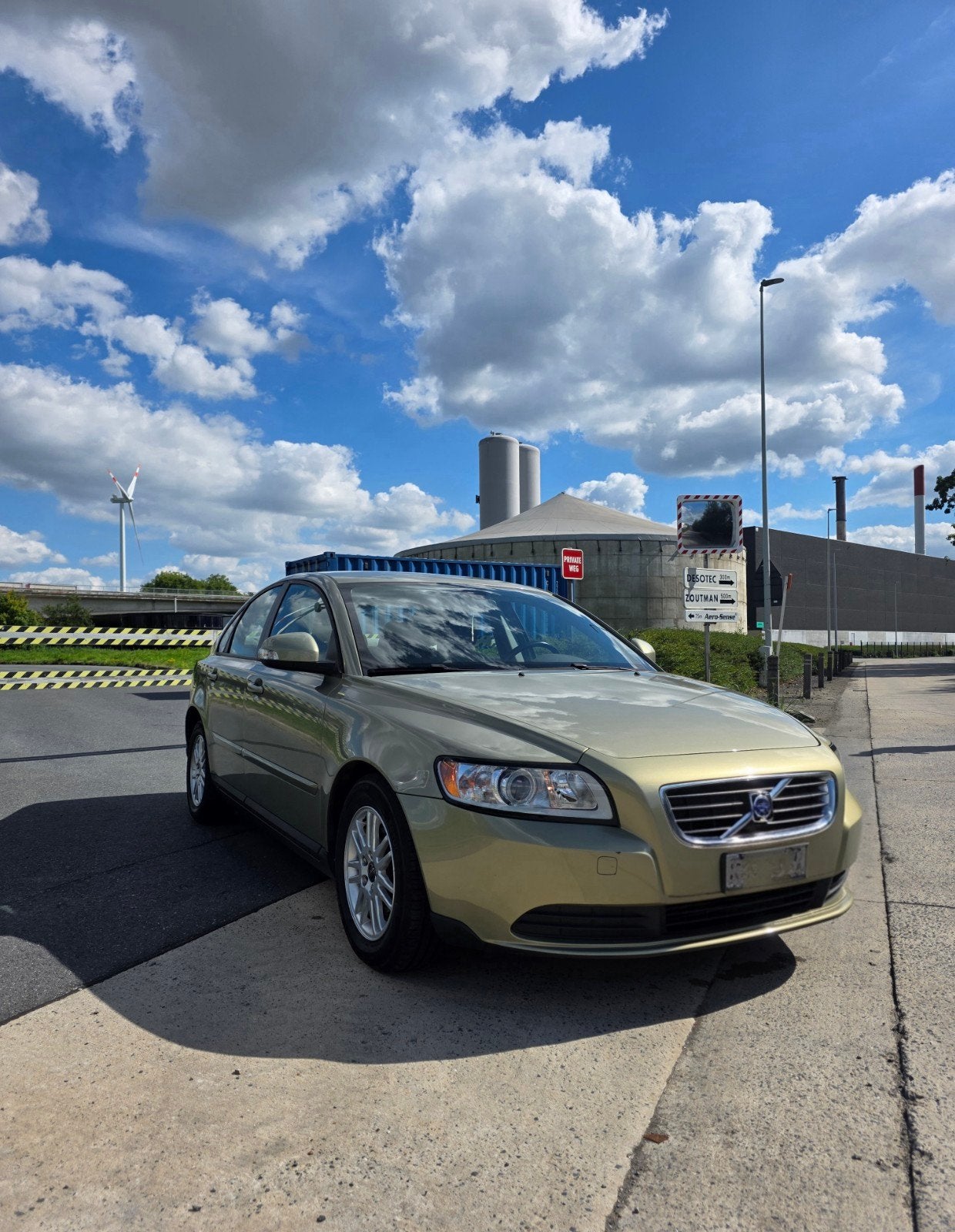 volvo S40 Gekeurd Voor verkoop 126838, Auto's, Voorwielaandrijving, 4 cilinders, S40, 5 deurs