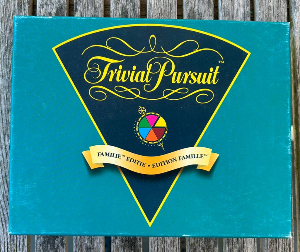 Trivial pursuit familie editie - NL - FR, Enlèvement, Comme neuf