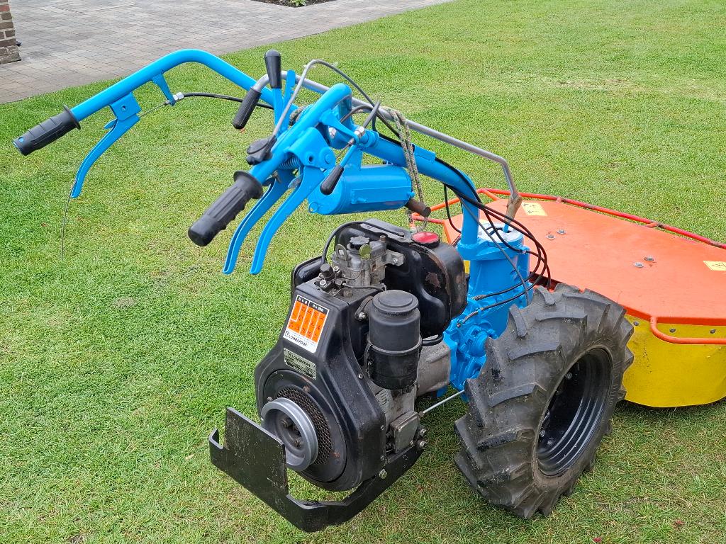 Nibbi 12pk met zwadmaaier, Zakelijke goederen, Landbouw | Tractoren, Ophalen