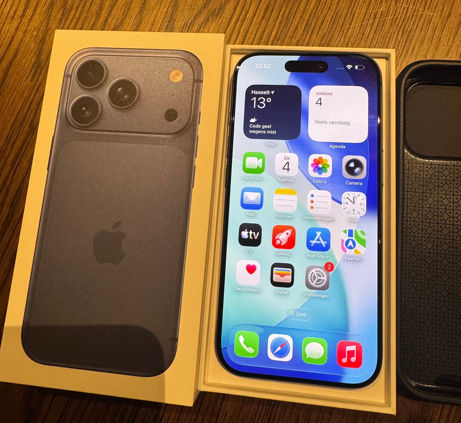 iPhone 17 Pro - 512GB - Blauw - Nieuw - Spotprijs, Telecommunicatie, Ophalen of Verzenden, Zo goed als nieuw