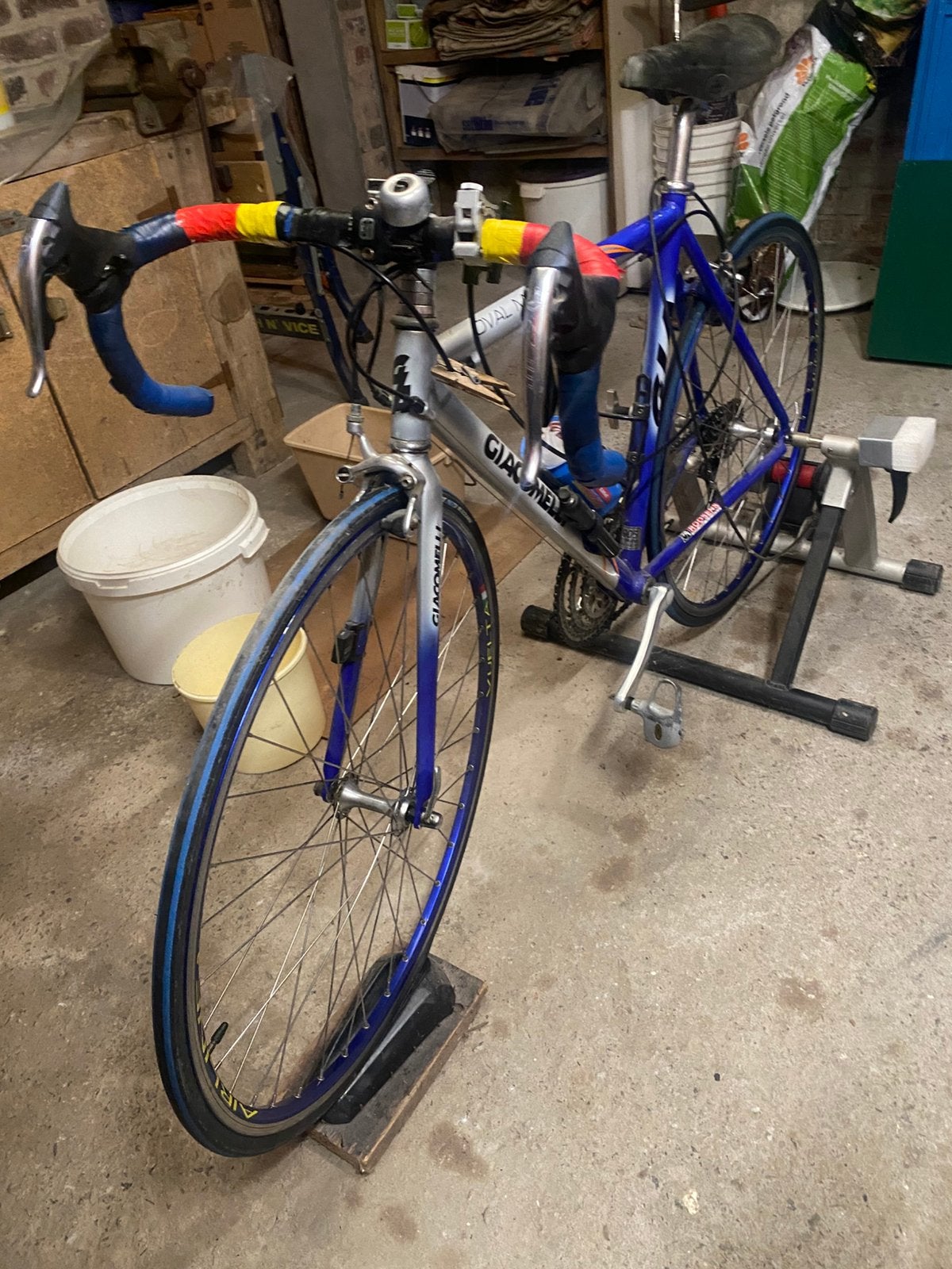 Koersfiets, Fietsen en Brommers, Ophalen