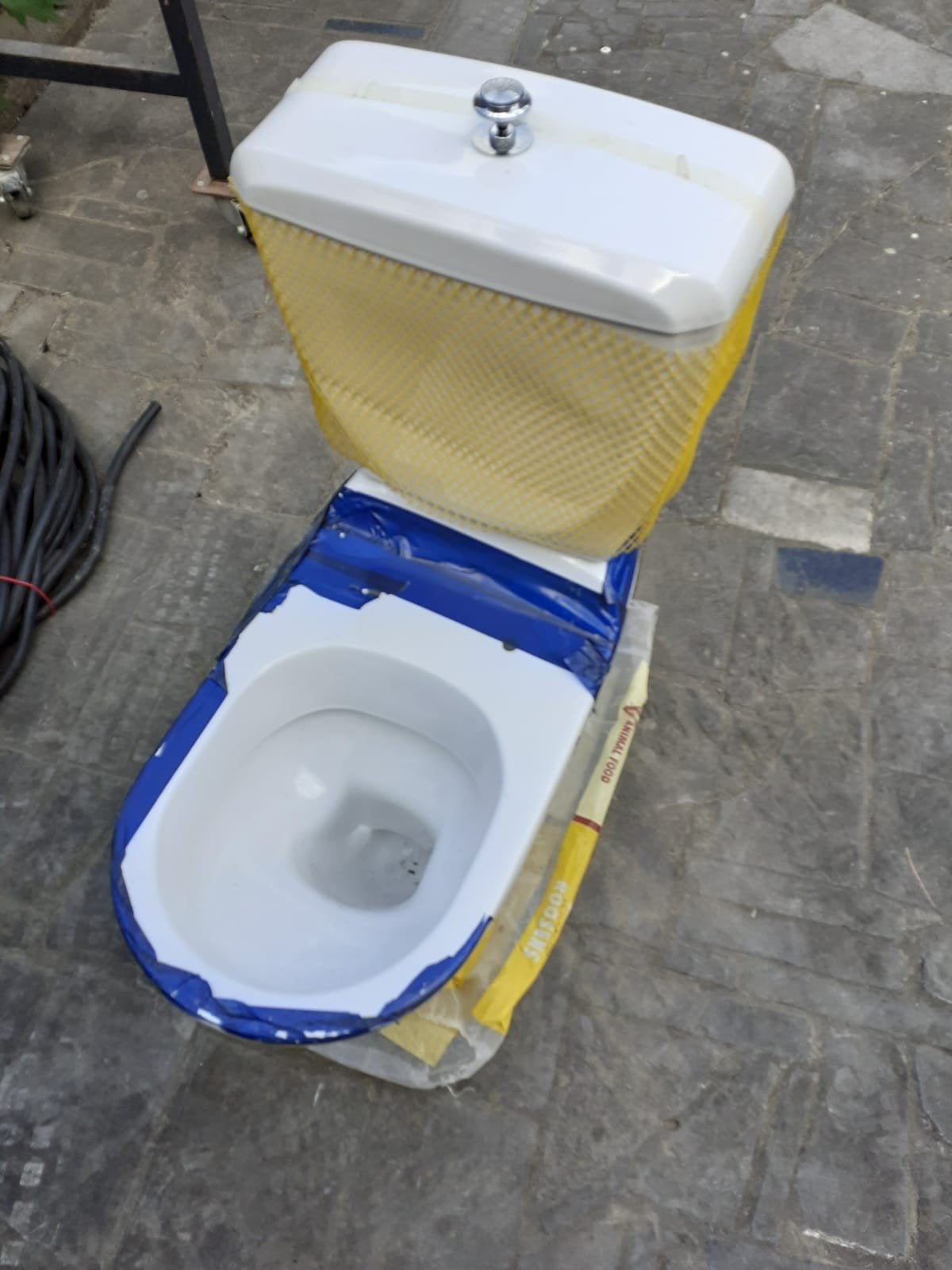 Ideal Standard Cardio staand toilet met reservoir en bril, Doe-het-zelf en Bouw, Ophalen, Nieuw, Toilet