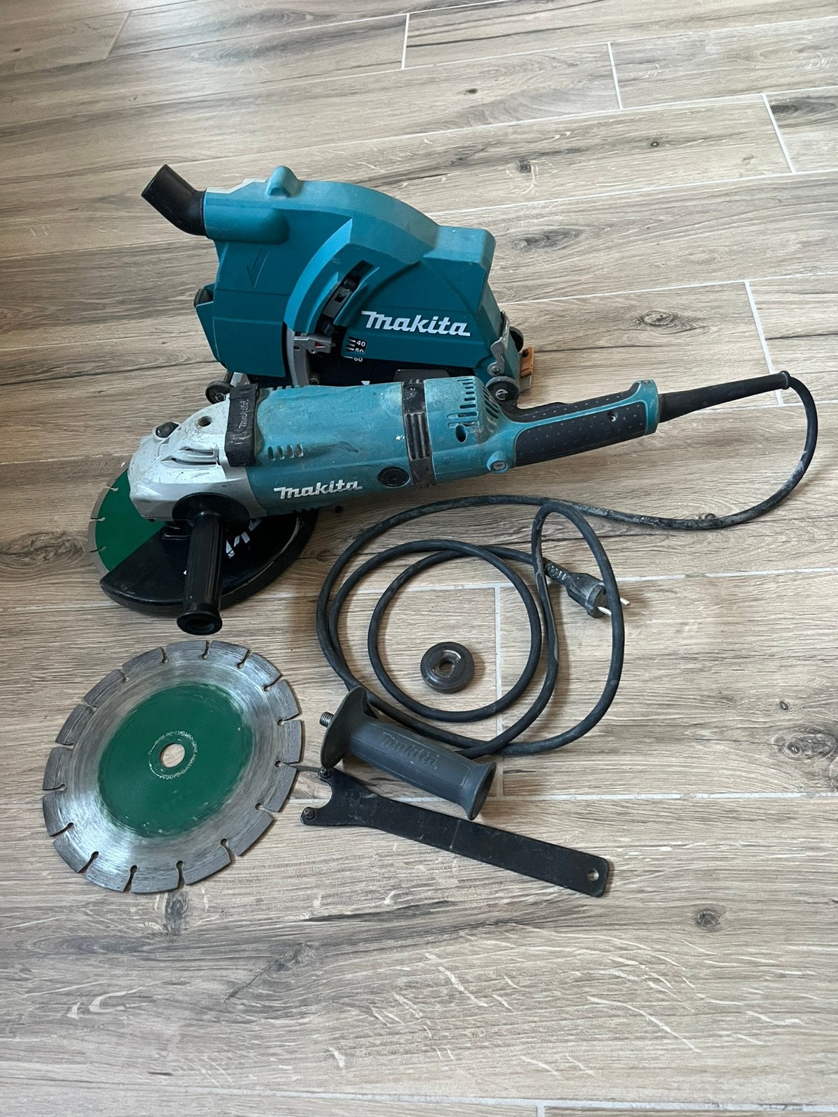 meuleuse d'angle Makita 230mm, Bricolage & Construction, Enlèvement ou Envoi, Comme neuf, Meuleuse d'angle