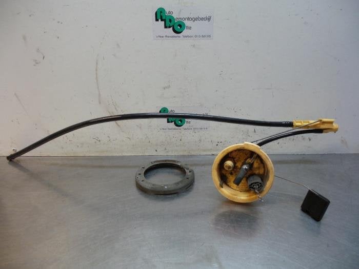 Flotteur de carburant d'un BMW 3-Serie (3-Serie 98-), -, 3 mois de garantie, Utilisé, -