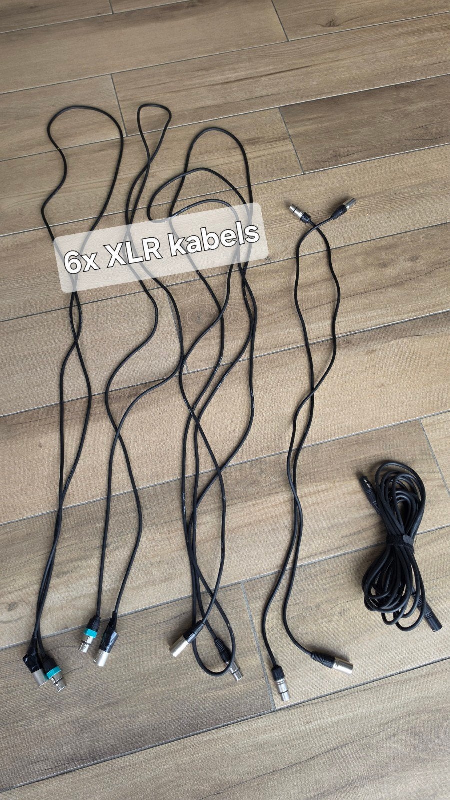 6x XLR DMX kabels, Ophalen