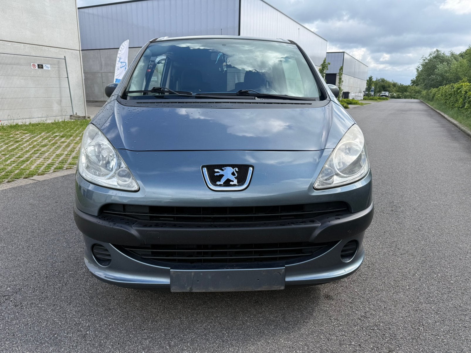 Peugeot 1007, Autos, Peugeot, Argent ou Gris, Achat, Boîte manuelle, 2 portes