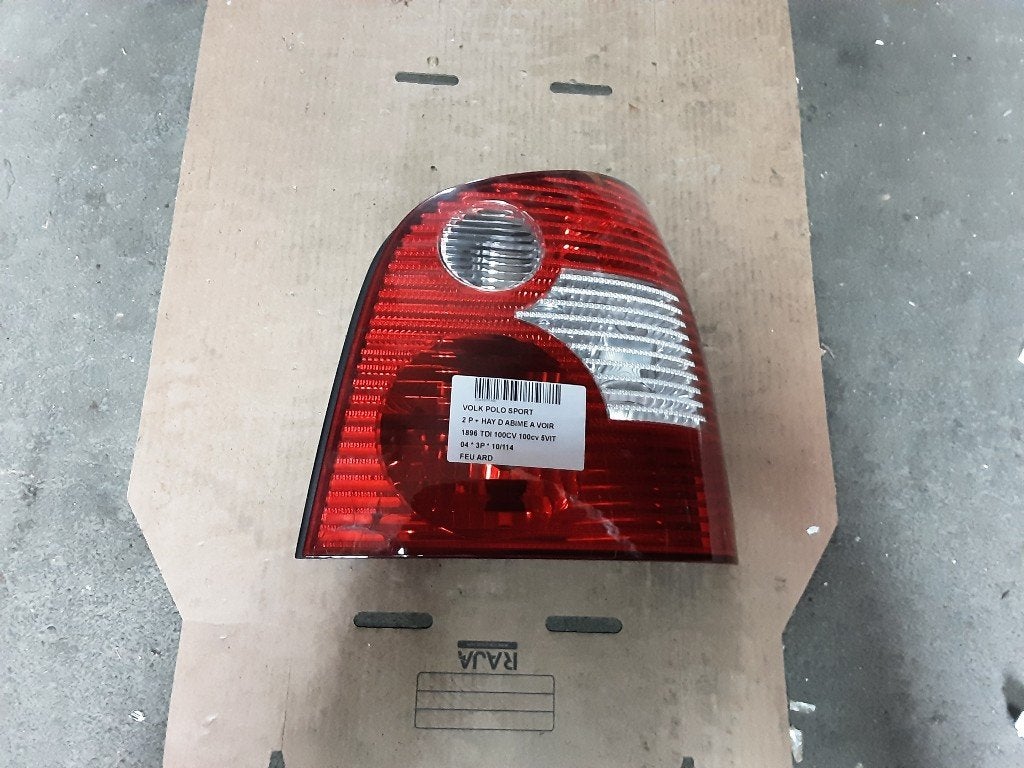 ACHTERLICHT RECHTS Volkswagen Polo IV (9N1 / 2/3), Gebruikt, Volkswagen, Volkswagen AG, Kundenbetreuung@volkswagen.de