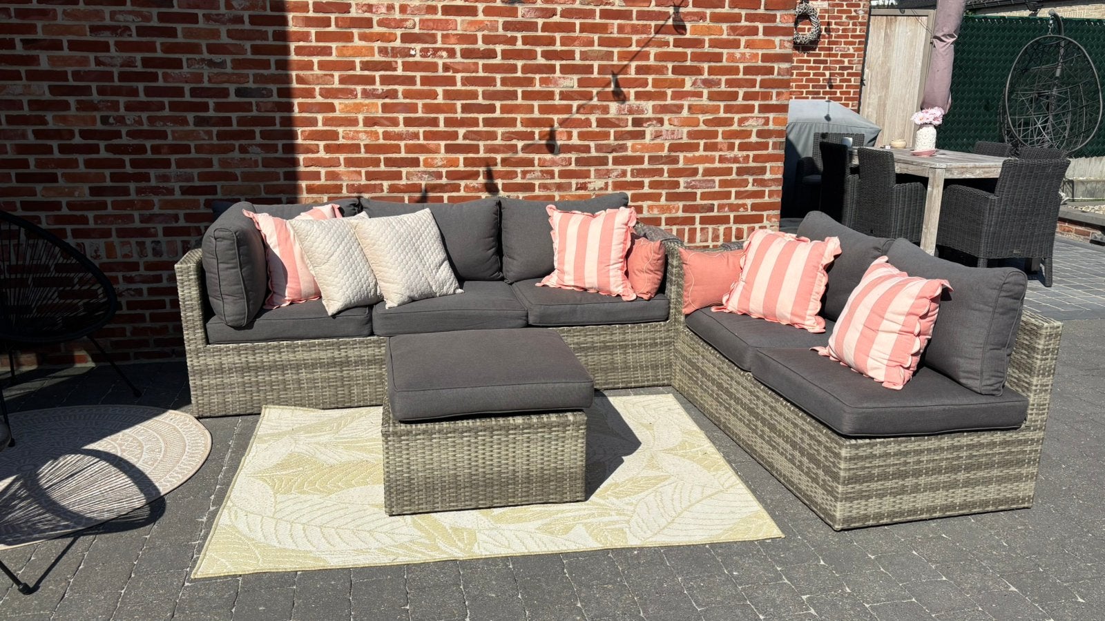 Loungeset met kussens., Ophalen, Zo goed als nieuw, Loungeset