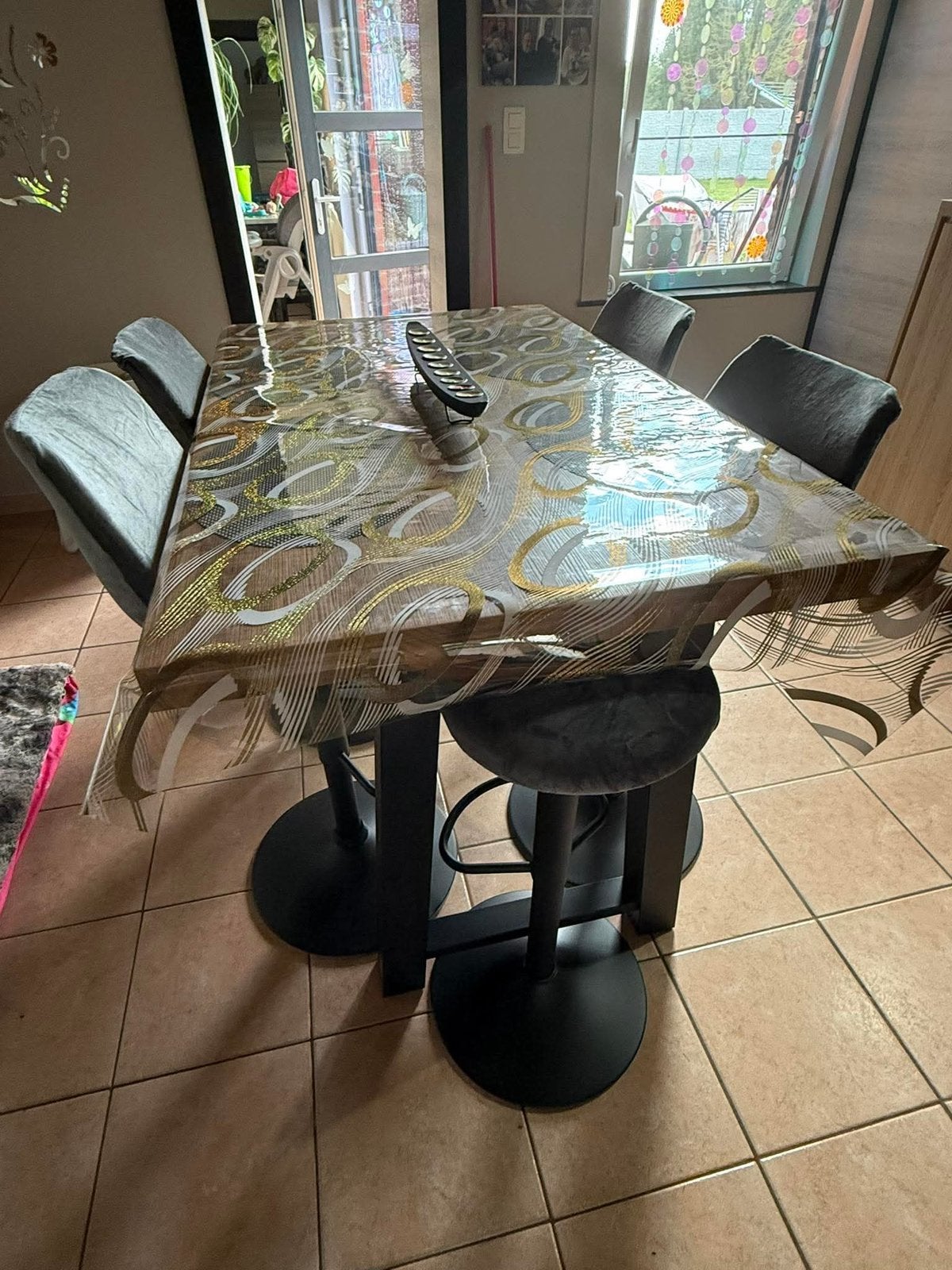 Table hautes + chaises, Maison & Meubles, Enlèvement, Comme neuf