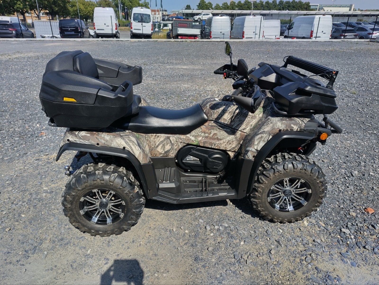 CF MOTORFIETS QUAD 4X4 520L VOLLEDIGE OPTIES 819KM, Motoren, 499 cc, Nieuw, Bedrijf, Overig