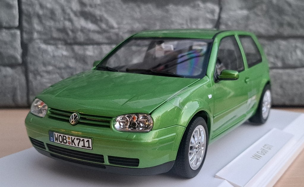 VW Volkswagen golf 4 GTI 1/18éme, Auto, Norev, Ophalen of Verzenden, Norev