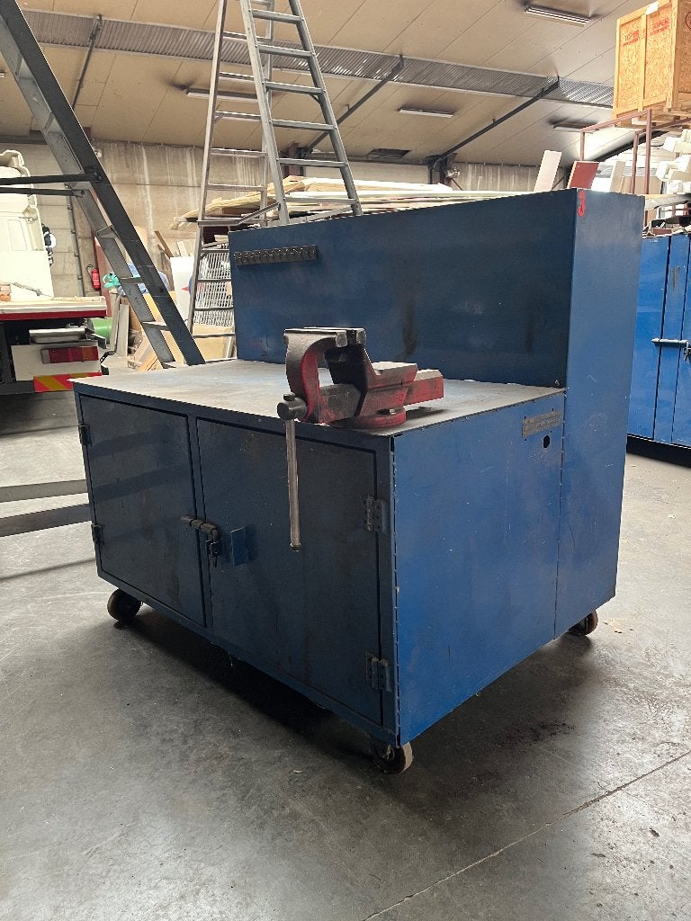Werkbank, Doe-het-zelf en Bouw, Werkbanken, Ophalen, Gebruikt, 120 tot 170 cm, Bankschroef