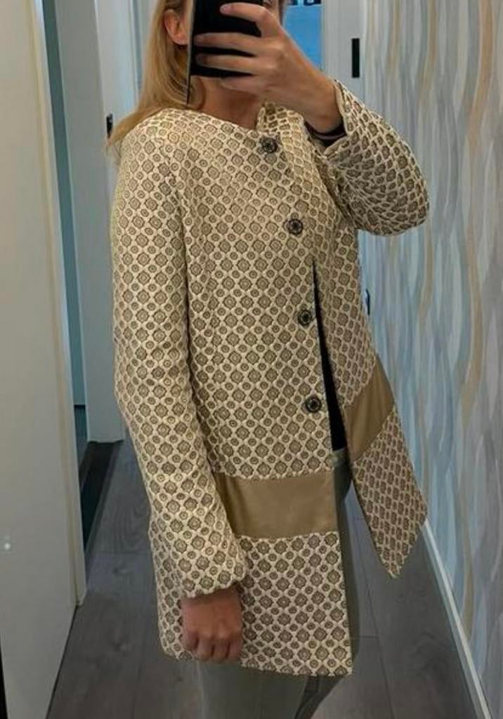 Halflange vest - Amor de Cuba - Maat M - Beige/goud, Kleding | Dames, Ophalen of Verzenden, Zo goed als nieuw, Maat 38/40 (M)