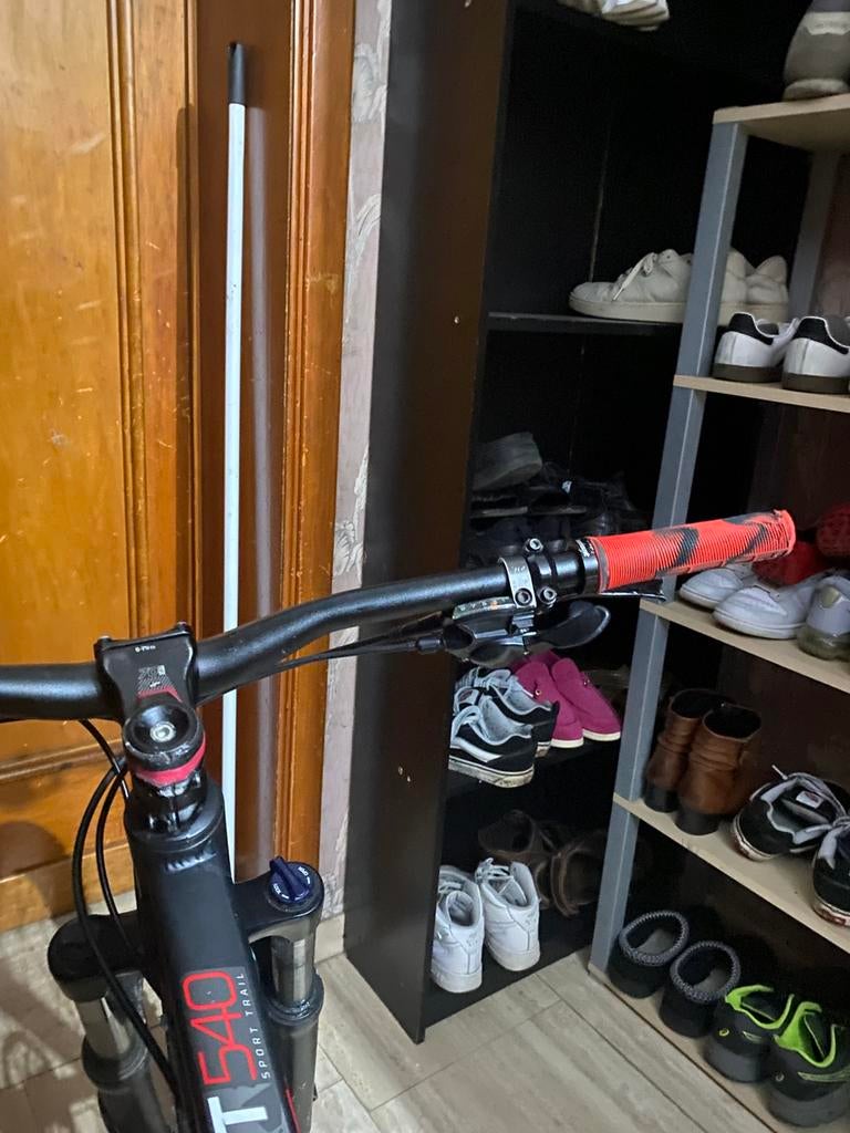 Velo mtb doit partire le plus rapidement possible, Fietsen en Brommers, Steps, Ophalen, Gebruikt