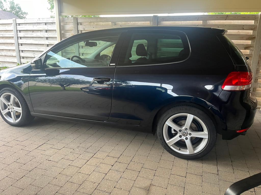 Volkswagen Golf 6 1200 TSI benzine, Auto's, Volkswagen, Voorwielaandrijving, Euro 5, Zwart, Parkeersensor