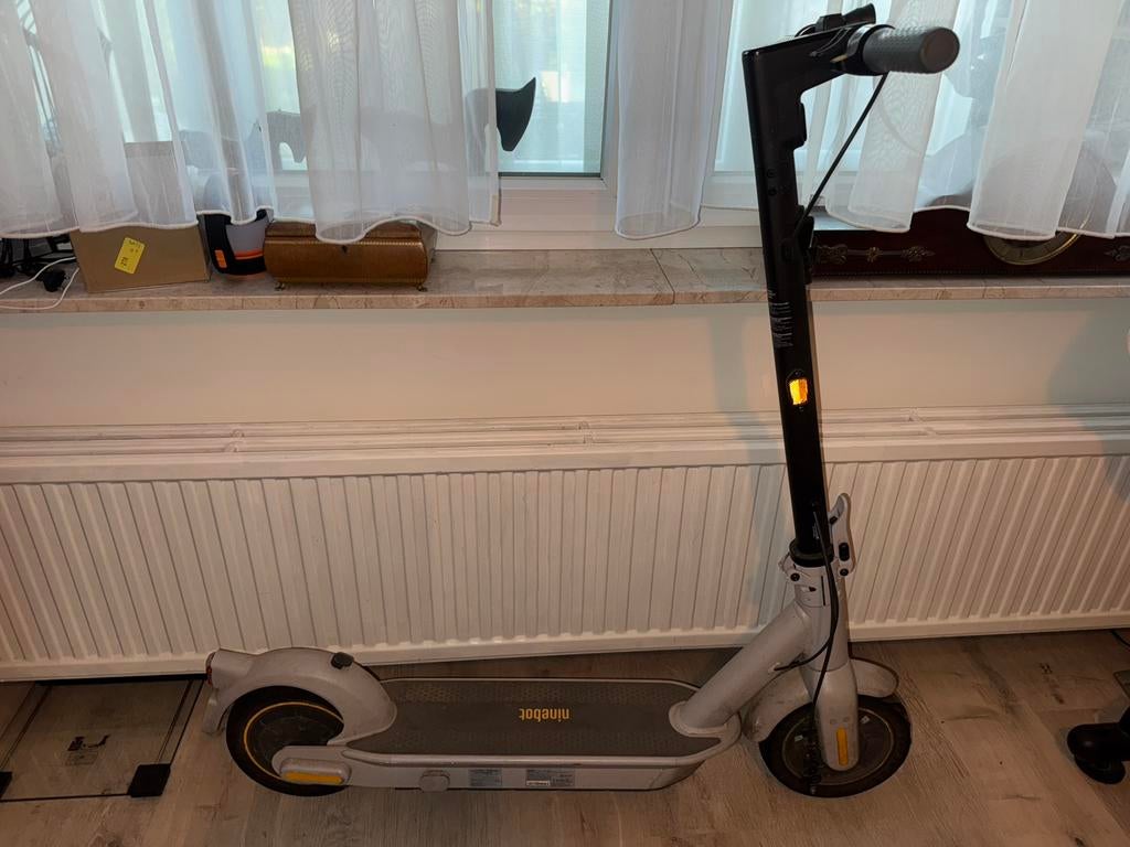 Segway   Ninebot MAX G30LE II   powered, Enlèvement, Comme neuf