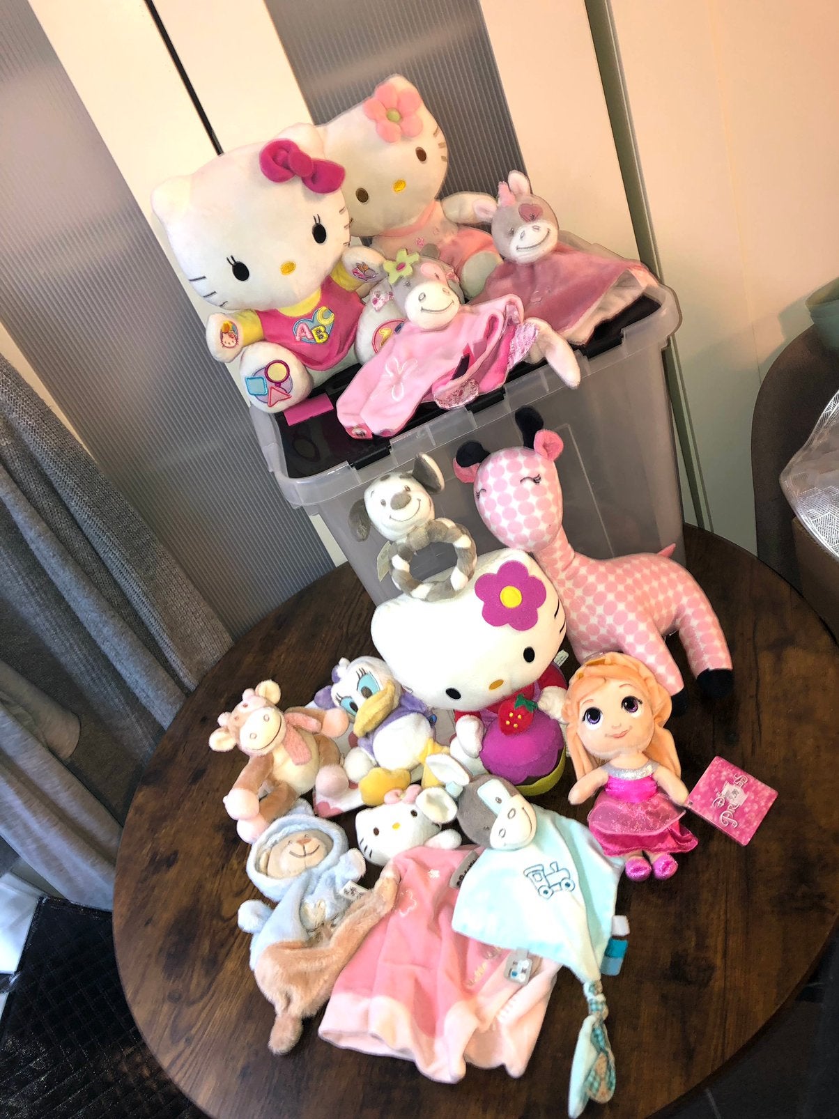 Gereserveerd Super mooie lot knuffels, Kinderen en Baby's, Speelgoed | Knuffels en Pluche, Zo goed als nieuw, Hello Kitty, Ophalen