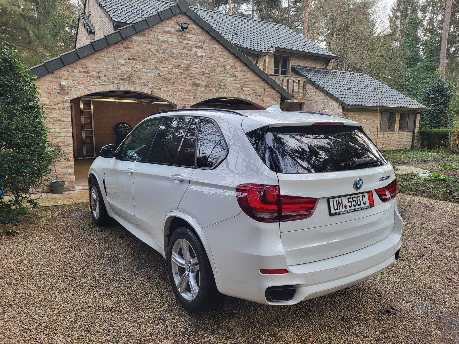 BMW X5 M50D - Premium Selection - Lichte Vracht, Auto's, X5, Trekhaak, Particulier, Te koop
