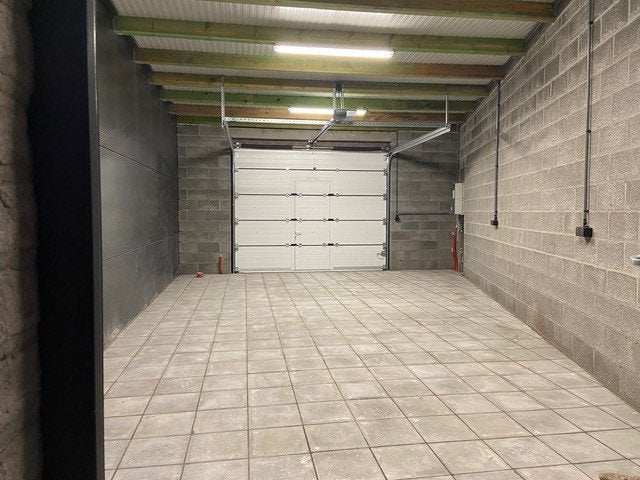 ENTREPOT A LOUER ( 42M2 ) & TERRASSE DE 10M2, Immo, Huizen te huur, Provincie Henegouwen, Saint ghislain, Overige soorten, Direct bij eigenaar