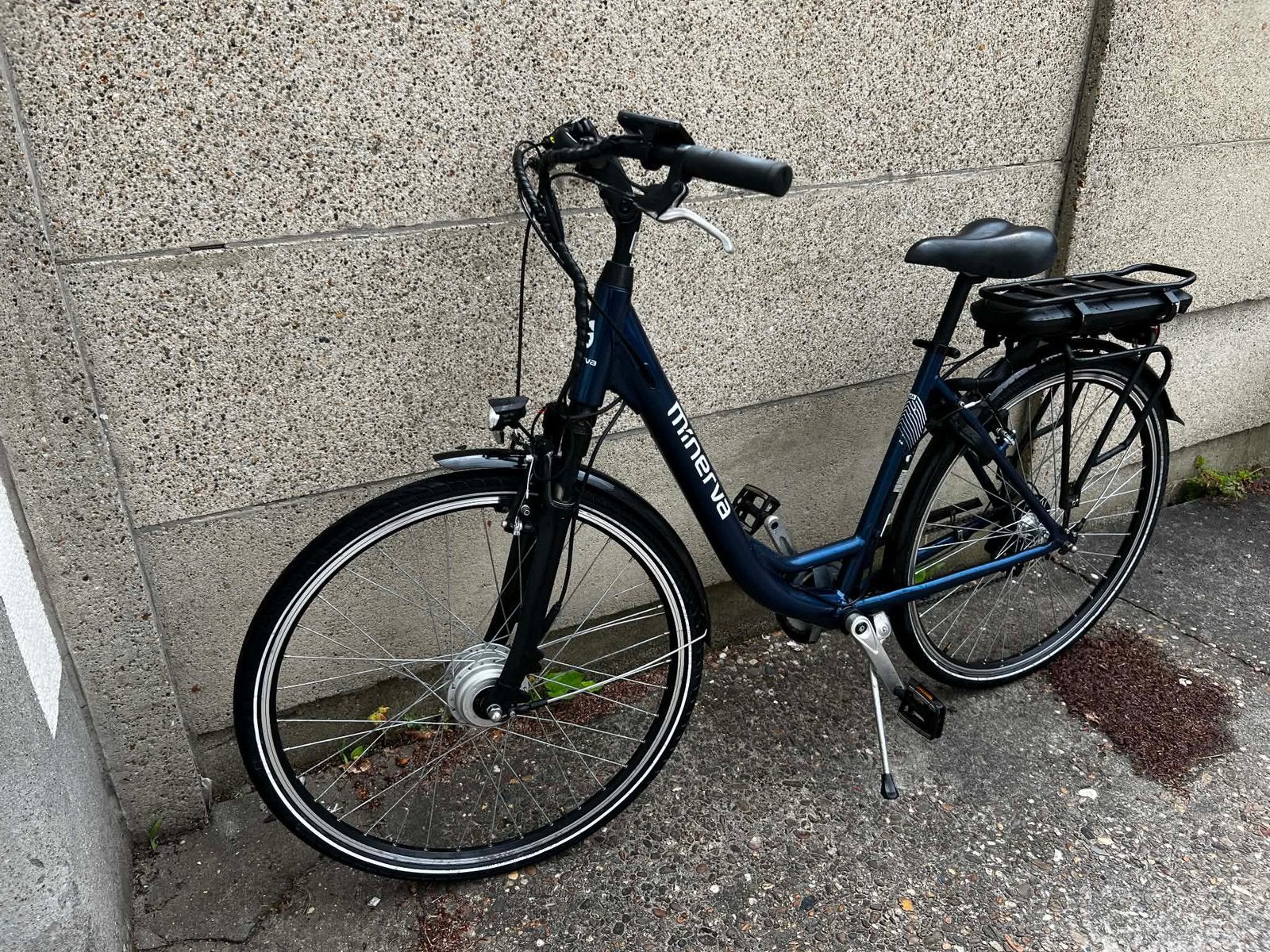 Elektrische fiets Minerva 28 inch ( 750 km ), Fietsen en Brommers, Ophalen, Zo goed als nieuw