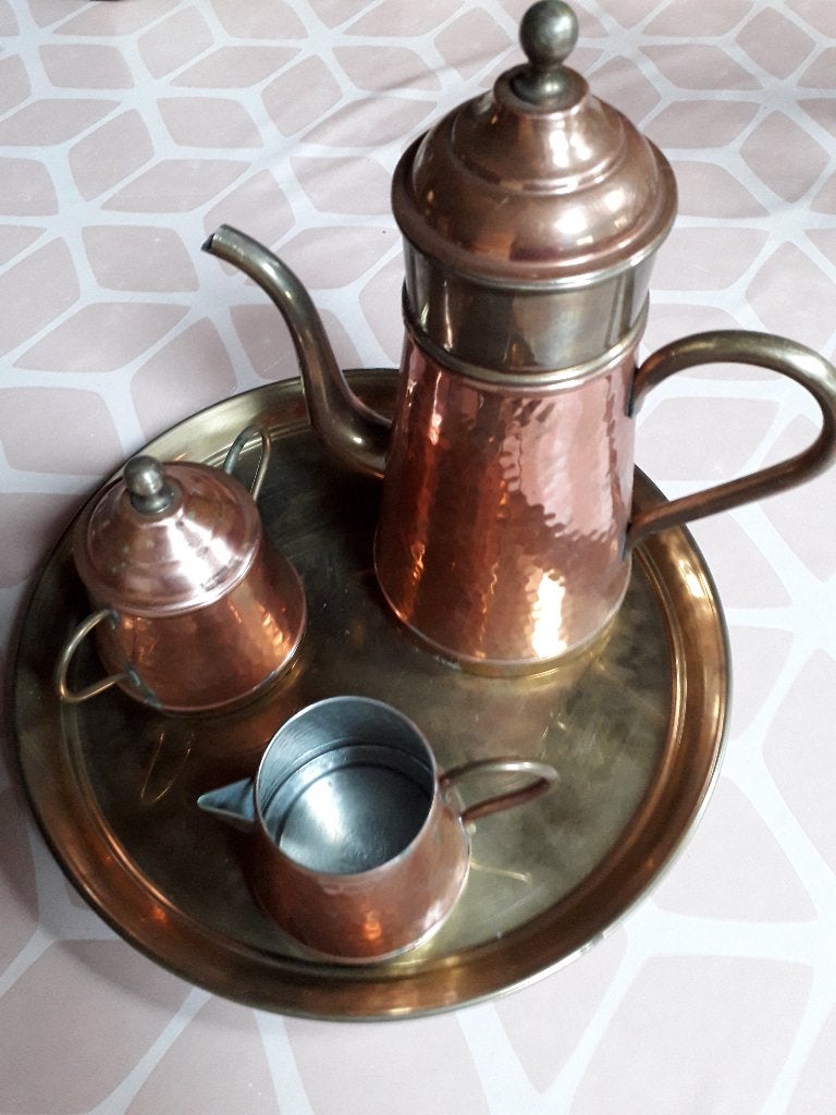 koperen koffiesetje, Enlèvement