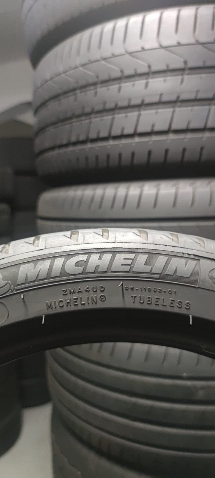 25540r17 255 40 r17 255/40/r17 Michelin avec montage, Ophalen of Verzenden