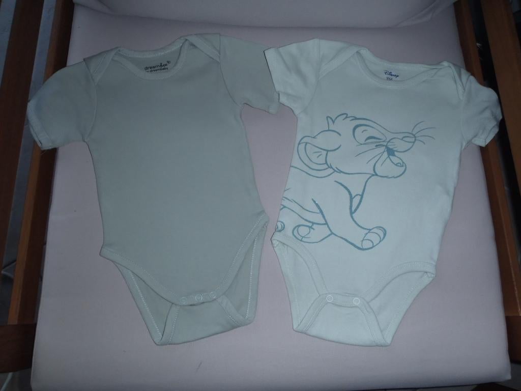 1 set van 2 rompers maat 74, Kinderen en Baby's, Babykleding | Maat 74, Ophalen of Verzenden, Zo goed als nieuw, Jongetje, Nacht- of Onderkleding