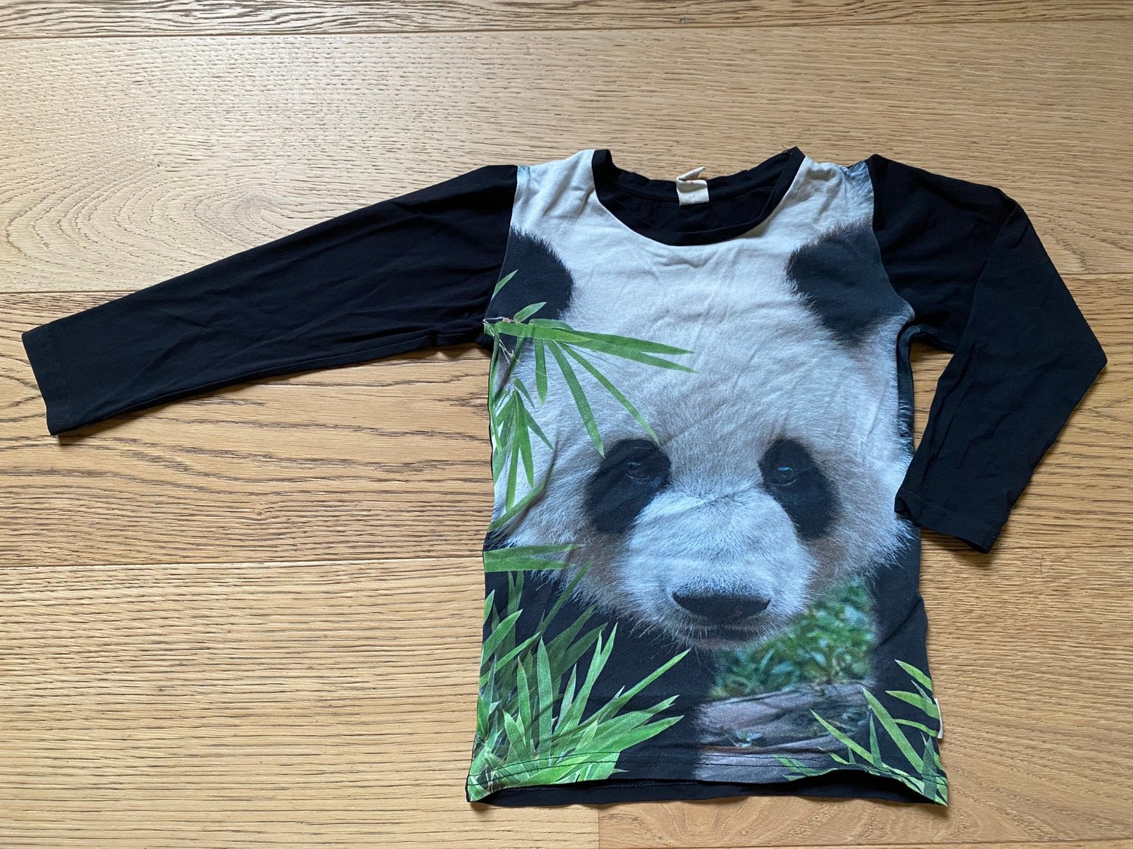 Longsleeve van Wild met pandaprint - maat 116, Kinderen en Baby's, Ophalen of Verzenden, Zo goed als nieuw, Jongen of Meisje, Shirt of Longsleeve
