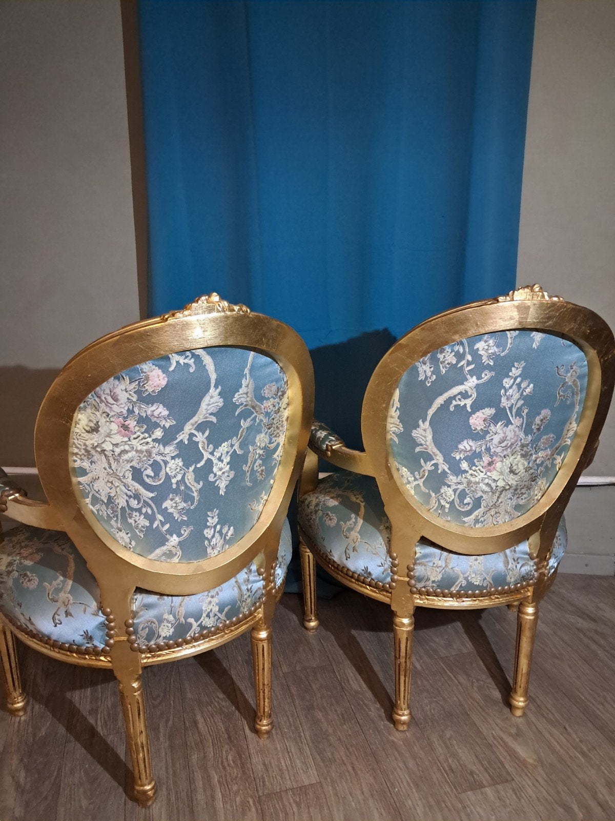 Fauteuils Baroque Cabriolet, Enlèvement