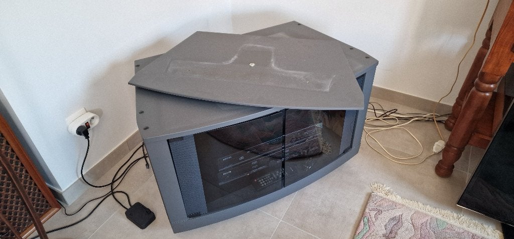 TV meubel op wielen - Grijs, Ophalen, Zo goed als nieuw, Kunststof, Modern