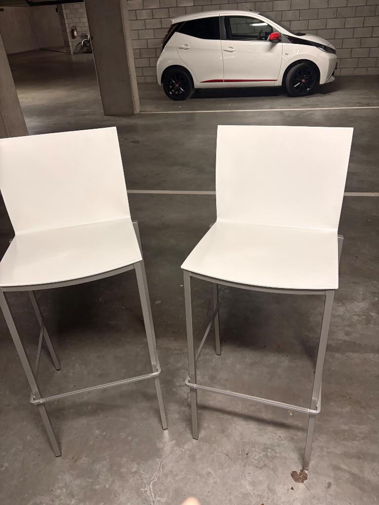 Krukken IKEA, Huis en Inrichting, Barkrukken, Ophalen, Kunststof, Gebruikt, Met voetsteun