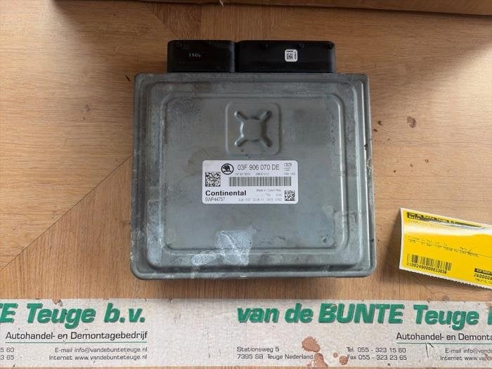Ordinateur gestion moteur d'un Skoda Yeti, -, 3 mois de garantie, Utilisé, Skoda