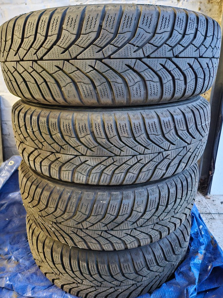 Winterbanden op velg 175/70 R14 (in goede staat), Auto-onderdelen, Ophalen, Winterbanden