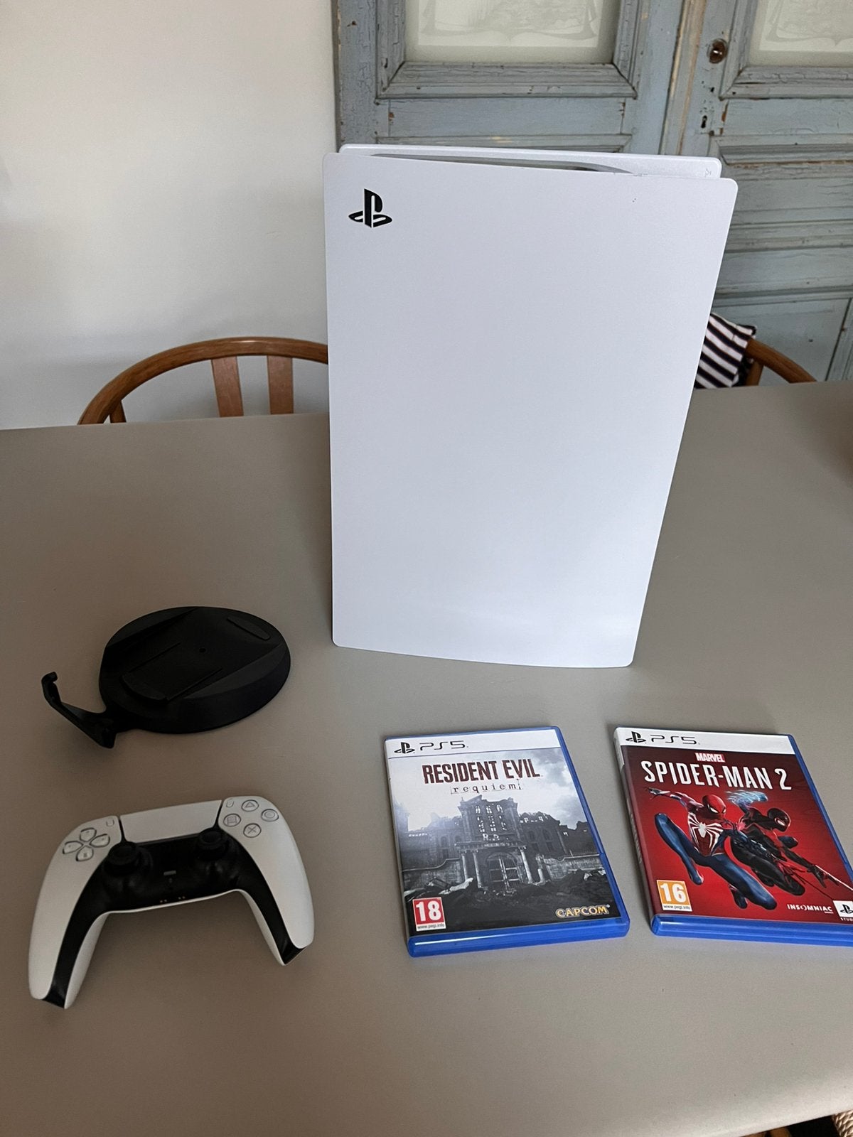 PlayStation 5 + 2 jeux + manette, Enlèvement, Comme neuf, Playstation 5