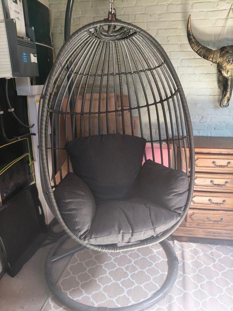 Hangstoel egg ei, Ophalen