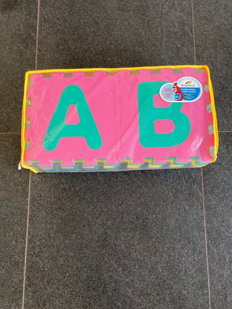 Vloerpuzzel alfabet, Kinderen en Baby's, Ophalen of Verzenden, 10 tot 50 stukjes, Zo goed als nieuw, 6 maanden tot 2 jaar