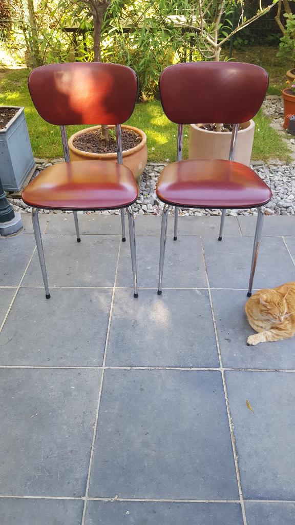 2 très belles chaises vintage, Ophalen