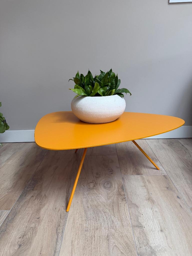 Leolux Liliom salontafel – geel – als nieuw, Ophalen, 50 tot 100 cm, 50 tot 100 cm, Zo goed als nieuw